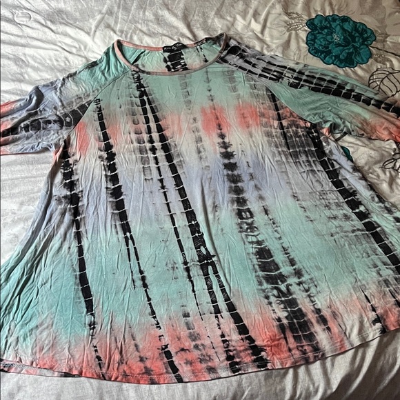 Kim & Cami Tie Due Shirt Top Size 2X - Picture 3 of 4